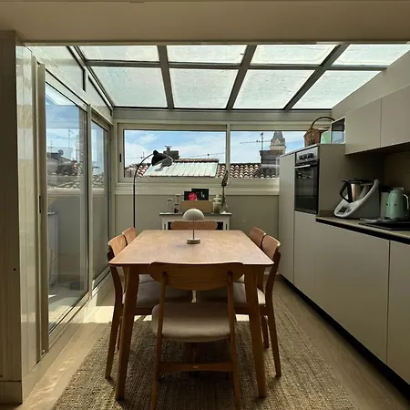 Appartement Type Loft Au Coeur De Sanary-sur-Mer